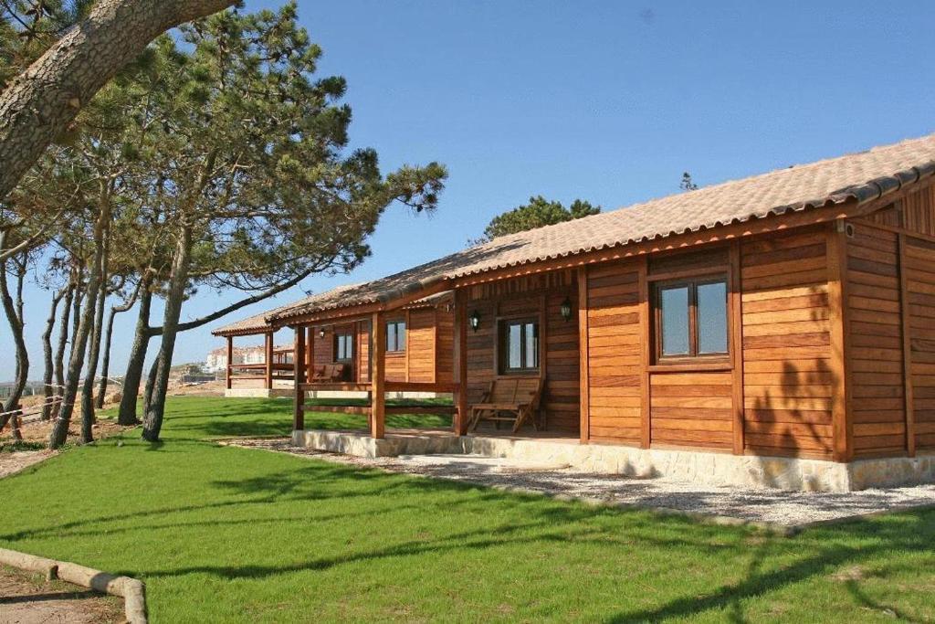 Отель Ericeira Camping & Bungalows Экстерьер фото